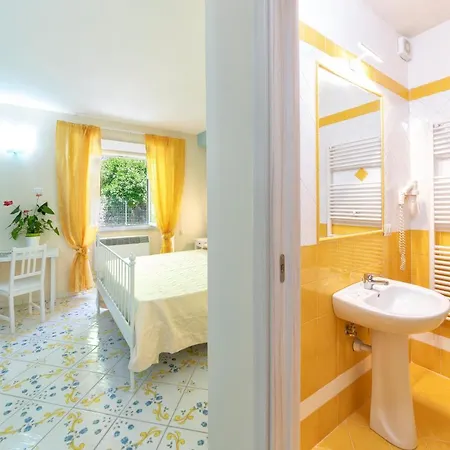 Hotel Il Nespolo 3*
