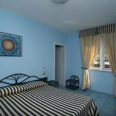 Il Nespolo Hotel